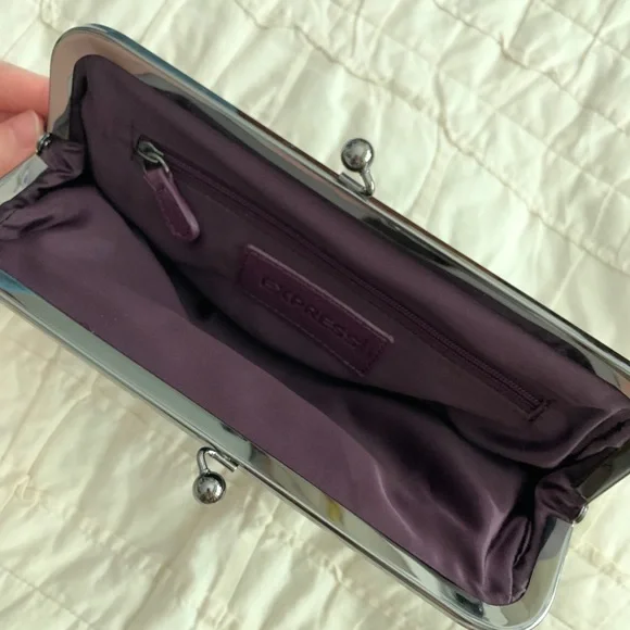 Express beaded detail clutch - Picture 2 of 2